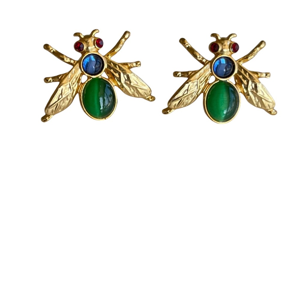 Designer jeweled cabochon bee brooch pin